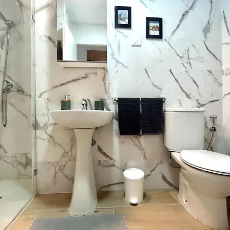 2 Min Dalla Loft Terrazza Casa Gialla Apartment